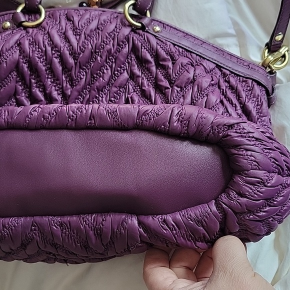 Coach Madison - Picture 4 of 9